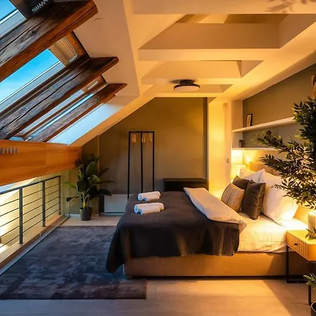 Near Duomo 4bedrooms Appartement