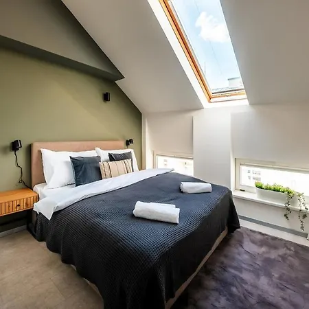 Near Duomo 4bedrooms Appartement *
