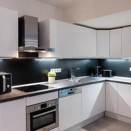 Near Duomo 4bedrooms Appartement