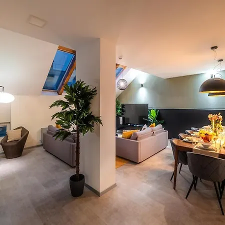 Near Duomo 4bedrooms Milaan
