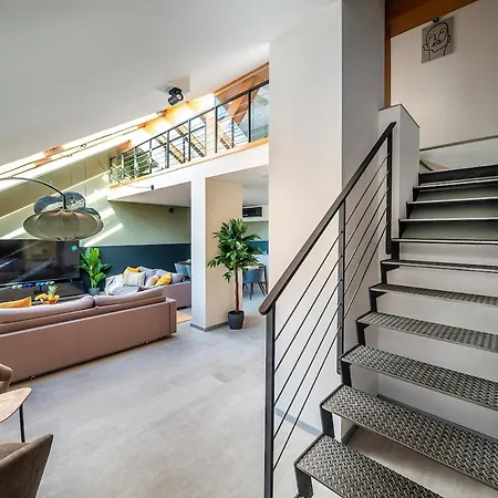 Near Duomo 4bedrooms *