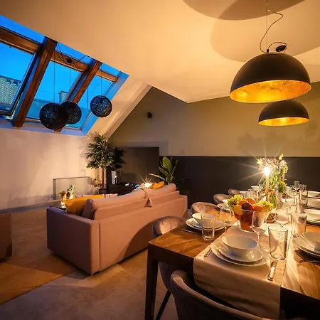 Near Duomo 4bedrooms Appartement